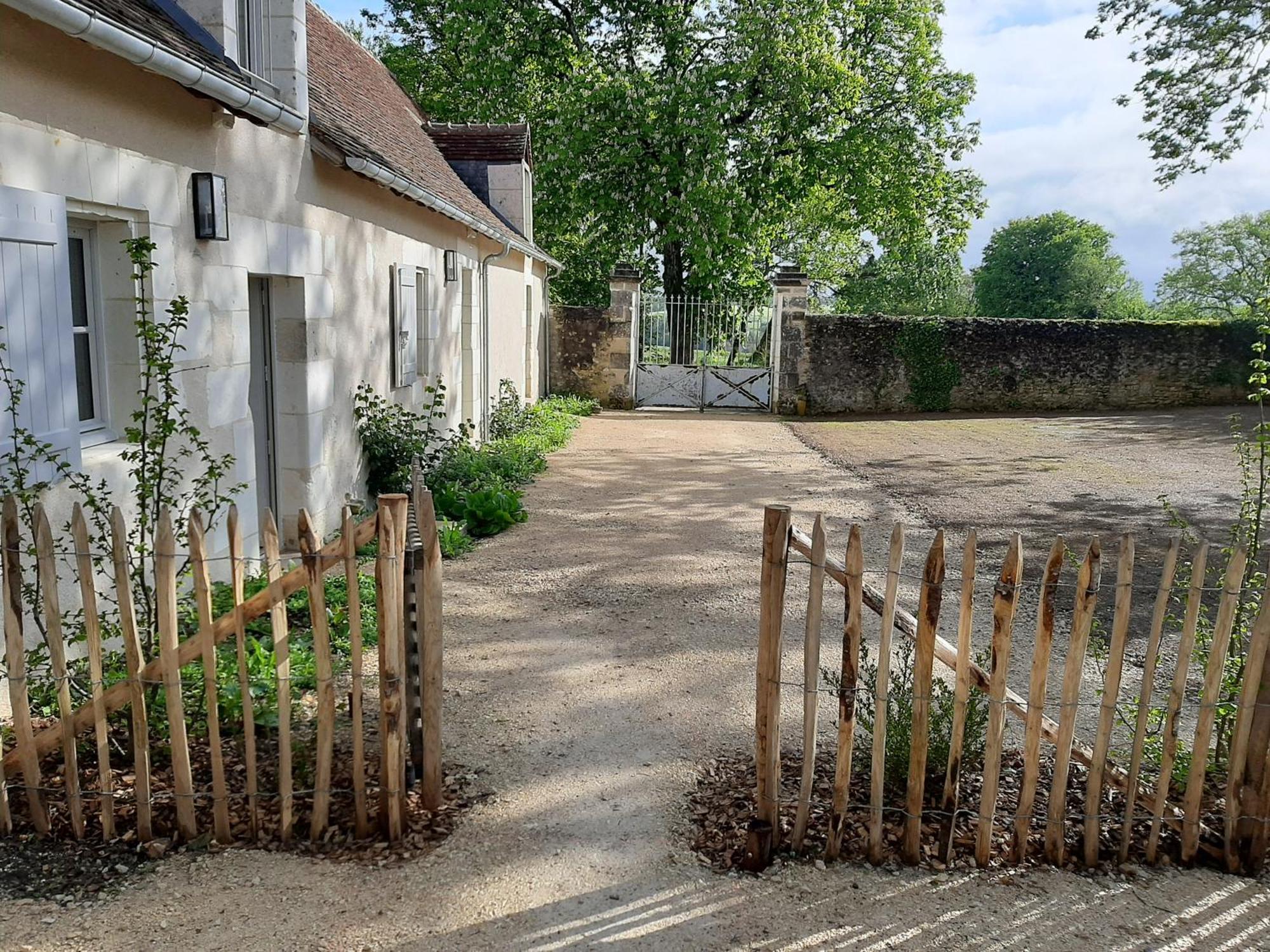 Le Puits Renaissance - Gites De Caractere Et Piscine Chauffee Chambourg-sur-Indre Екстериор снимка